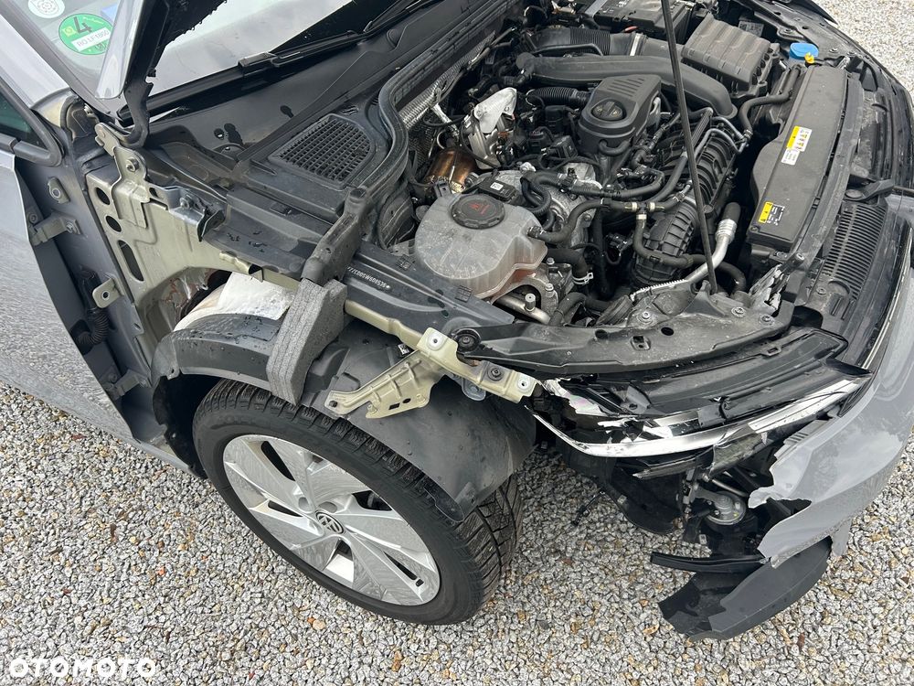 Volkswagen Golf 1.5 eTSI OPF DSG Energy - 8