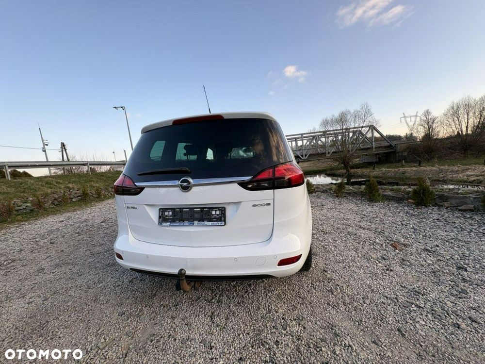 Opel Zafira - 9