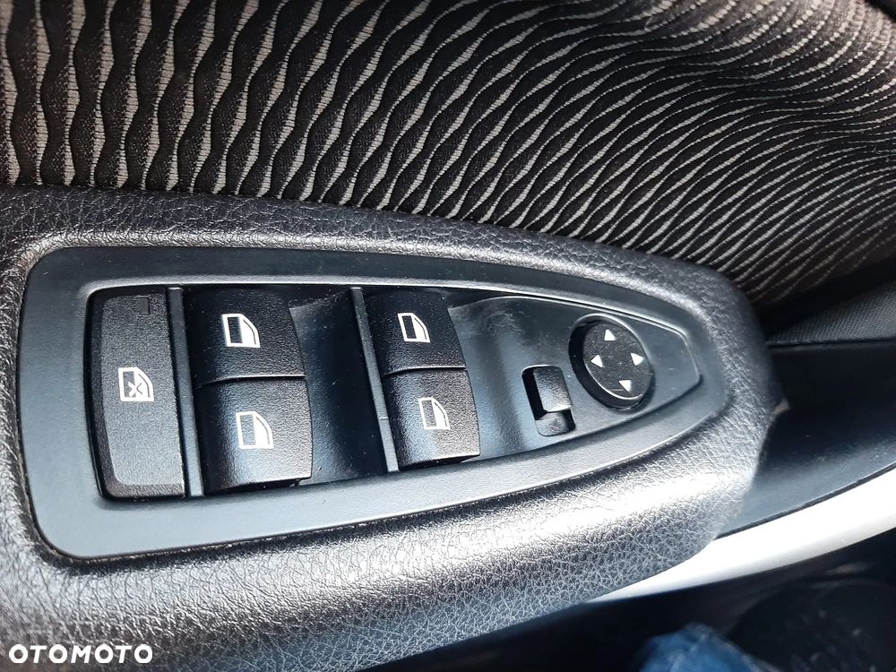BMW Seria 1 118d - 20