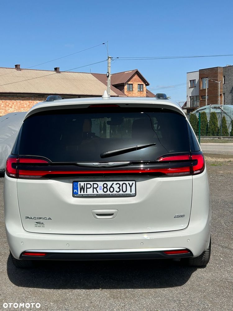 Chrysler Pacifica - 10