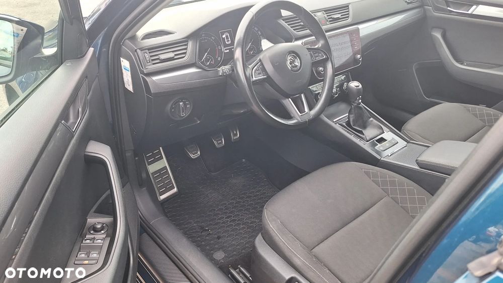 Skoda Superb 1.6 TDI Ambition - 9
