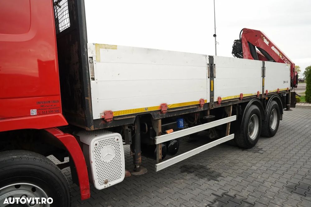 Mercedes-Benz AROCS 2636 / 6x4 / CAROSERIE CU OBOARE RABATABILE - 6,6 M / MACARAUA PALFINGER PK 23 500 / CAPACITATE MAX. DE RIDICARE: 10.000 KG / TELECOMANDĂ / TRANSMISIE AUTOMATĂ - 18