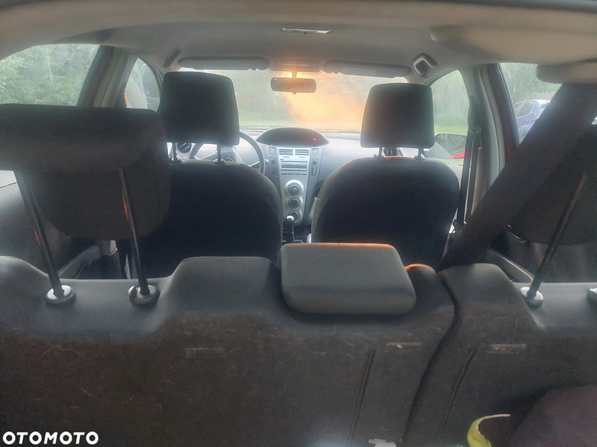 Toyota Yaris 1.0 Luna - 5