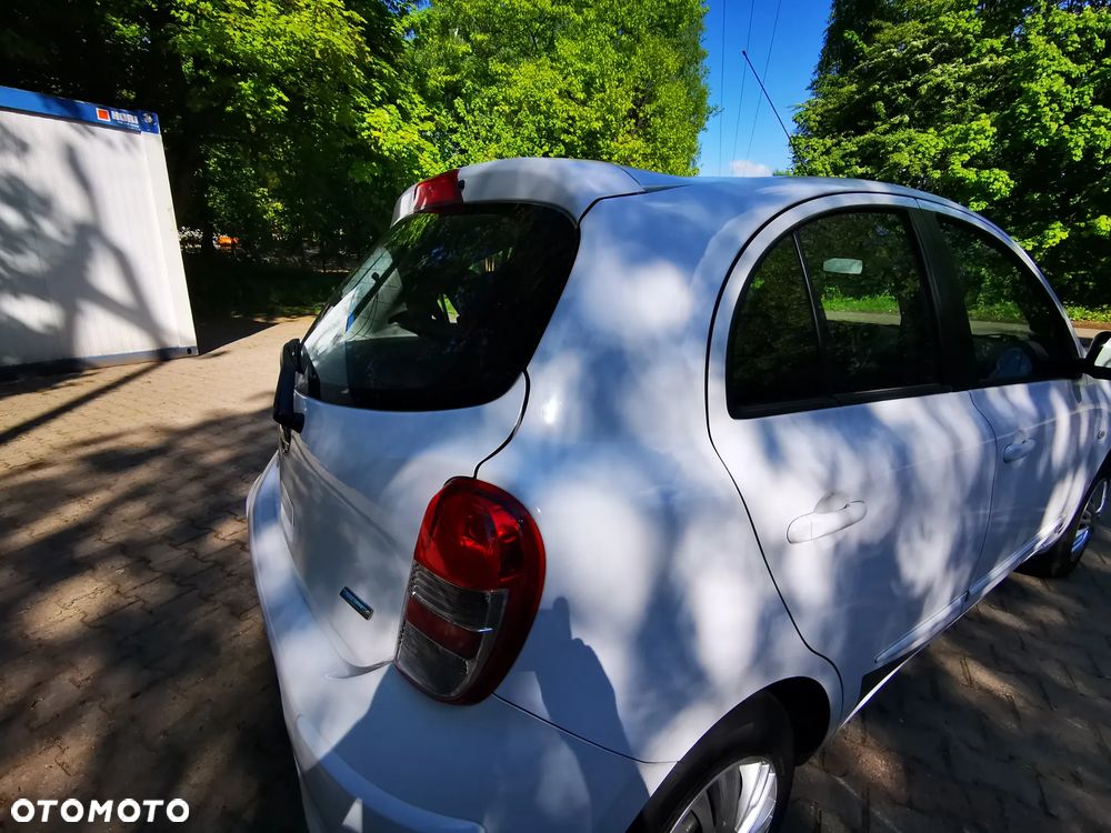 Nissan Micra 1.2 30 Jahre Edition - 23