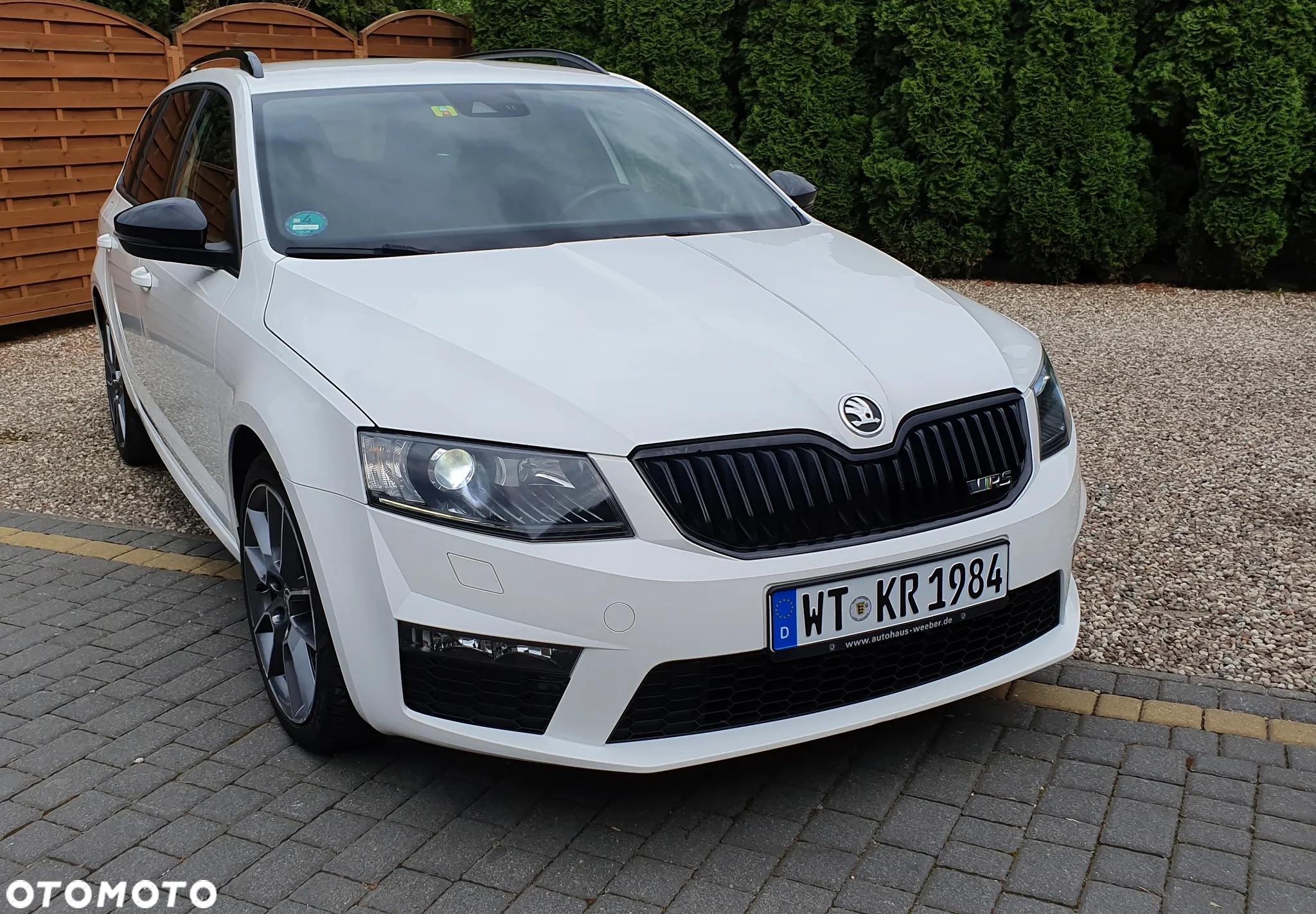 Skoda Octavia Combi 2.0 TDI RS - 3