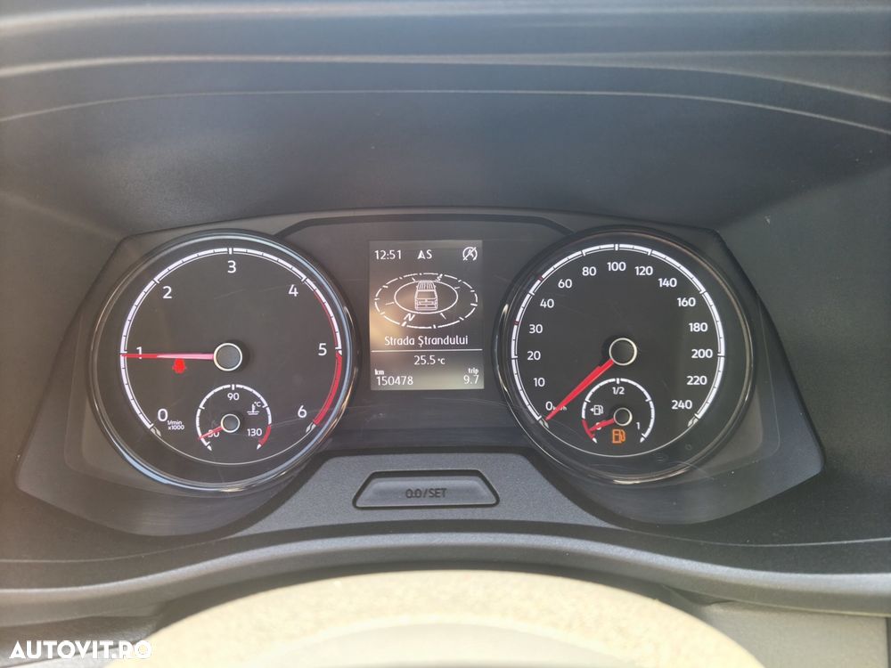 Volkswagen T6.1 - 8