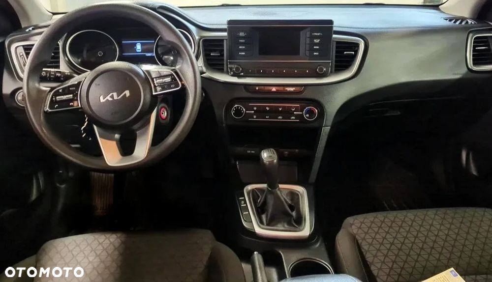 Kia Ceed 1.5 T-GDI S - 6