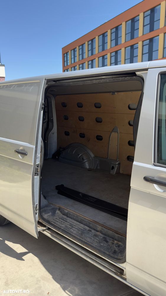 Volkswagen Transporter - 16