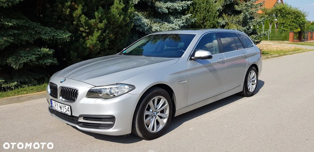 BMW Seria 5 525d Sport-Aut Luxury Line - 3