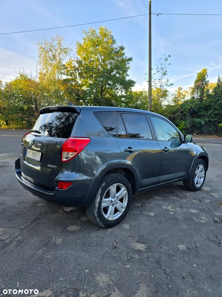 Toyota RAV4 2.2 D-4D X - 8
