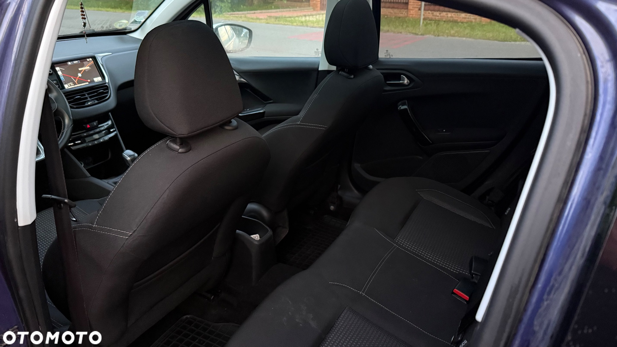 Peugeot 208 Blue-HDi 100 Stop&Start Allure - 10