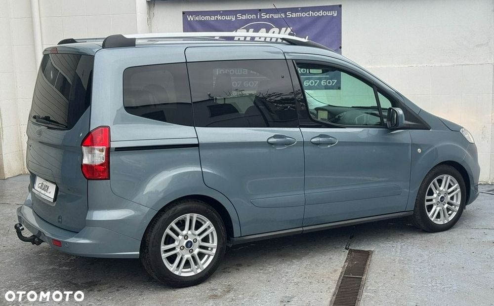Ford Tourneo Courier - 25