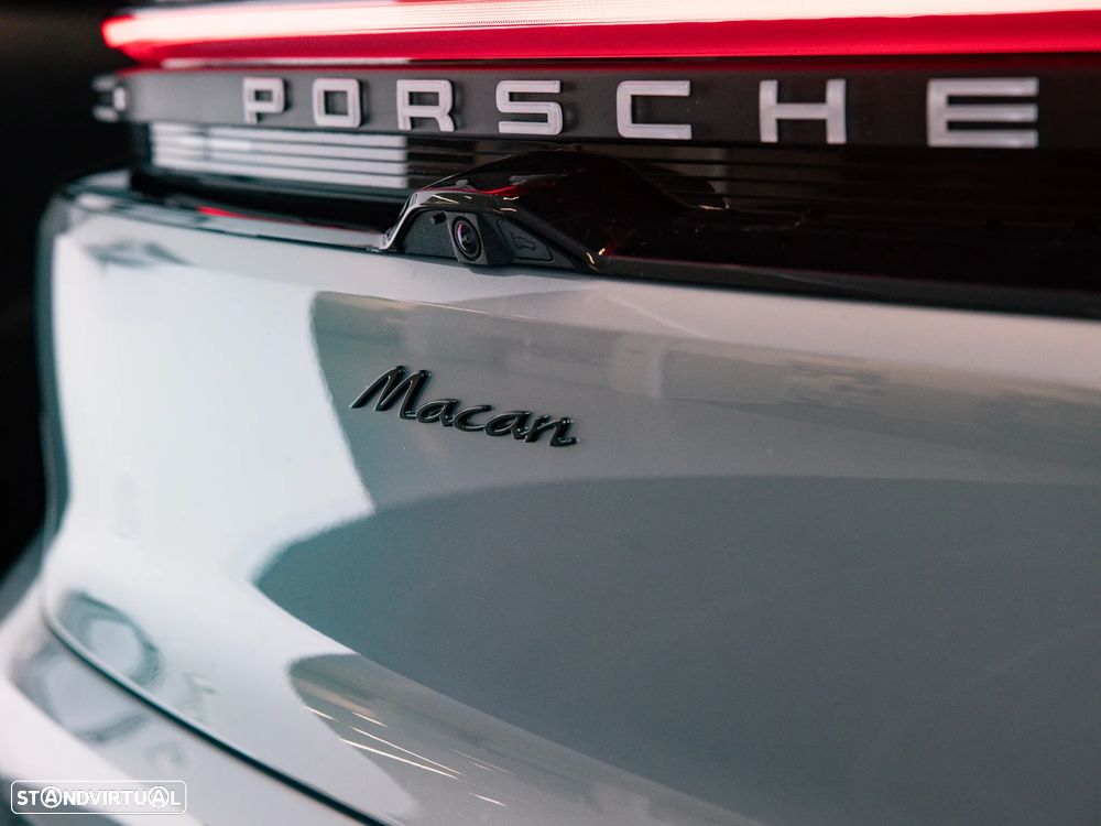 Porsche Macan Electric - 19