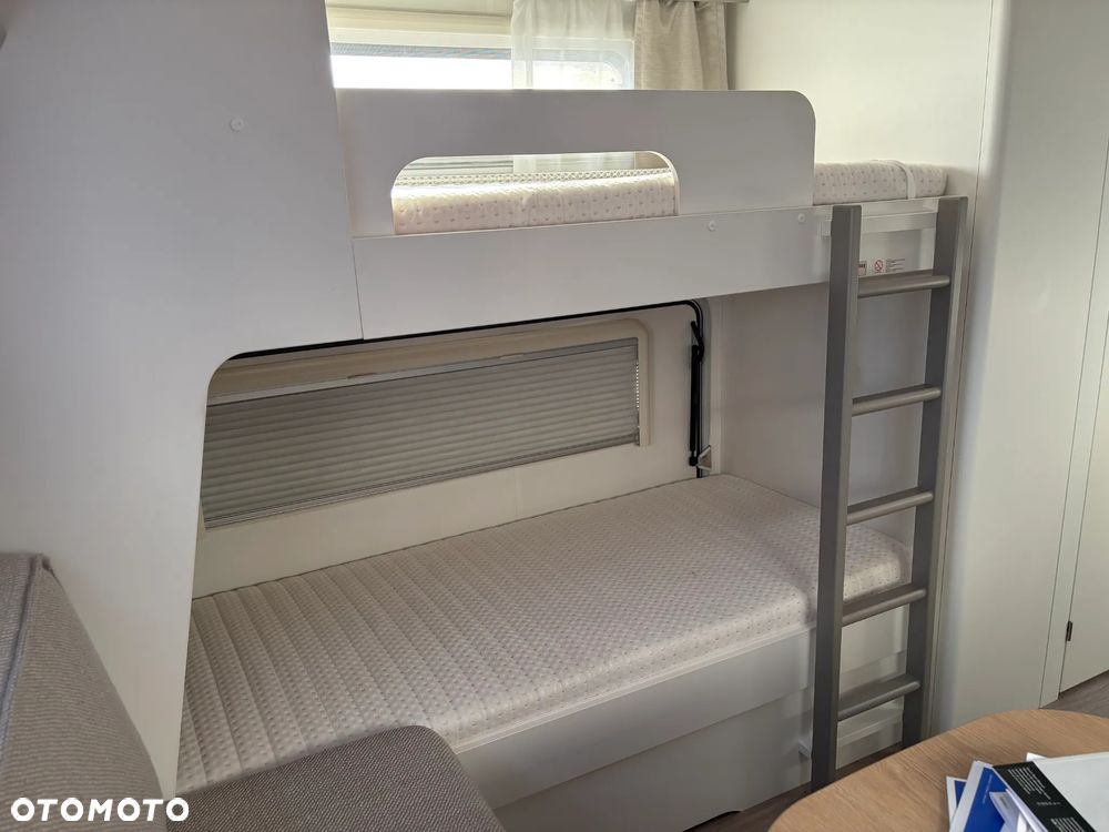 Hymer-Eriba Nova-555-EN - 27