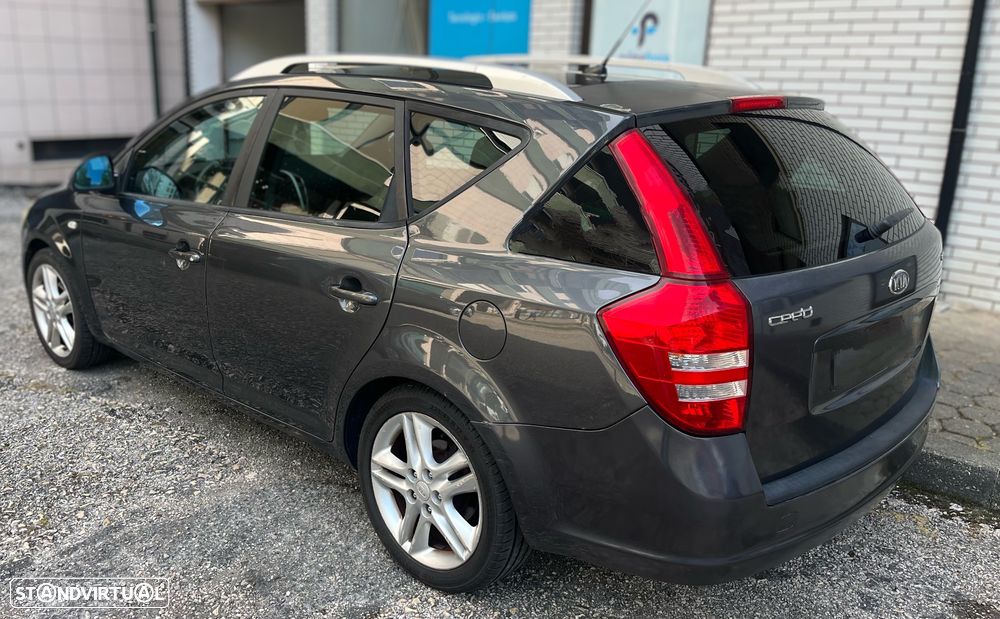 Kia Ceed SW 1.6 CRDi EX - 1