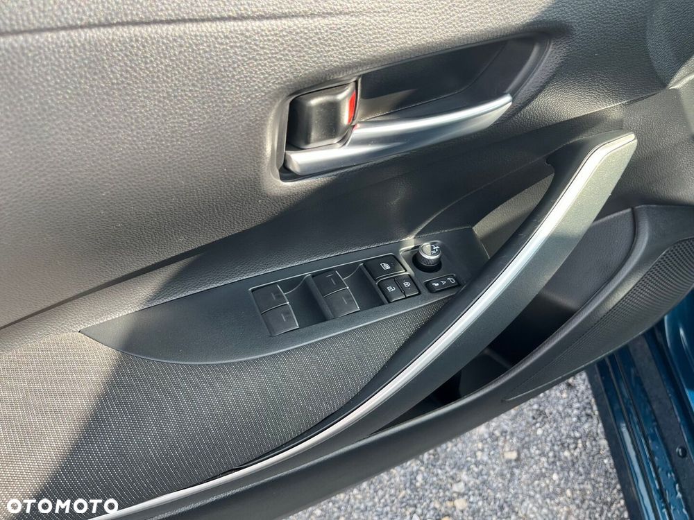 Toyota Corolla 1.8 Hybrid Comfort - 24
