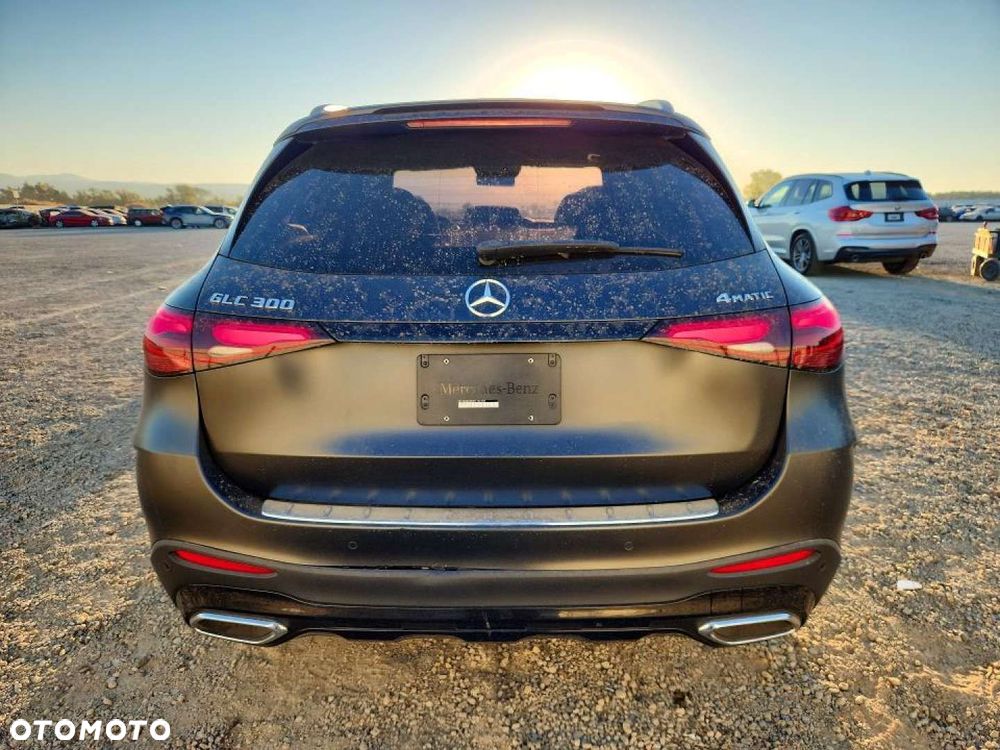 Mercedes-Benz Glc 2024 photo 3
