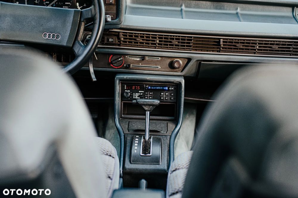 Audi 200 - 13