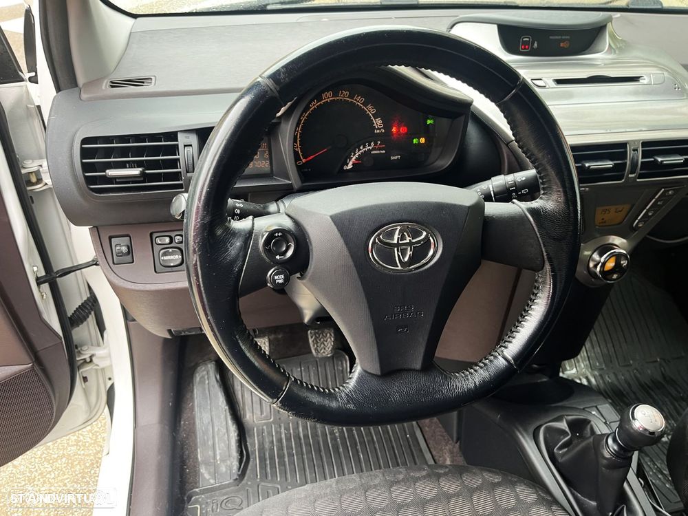Toyota iQ 1.0 VVT-i 2 EP - 4
