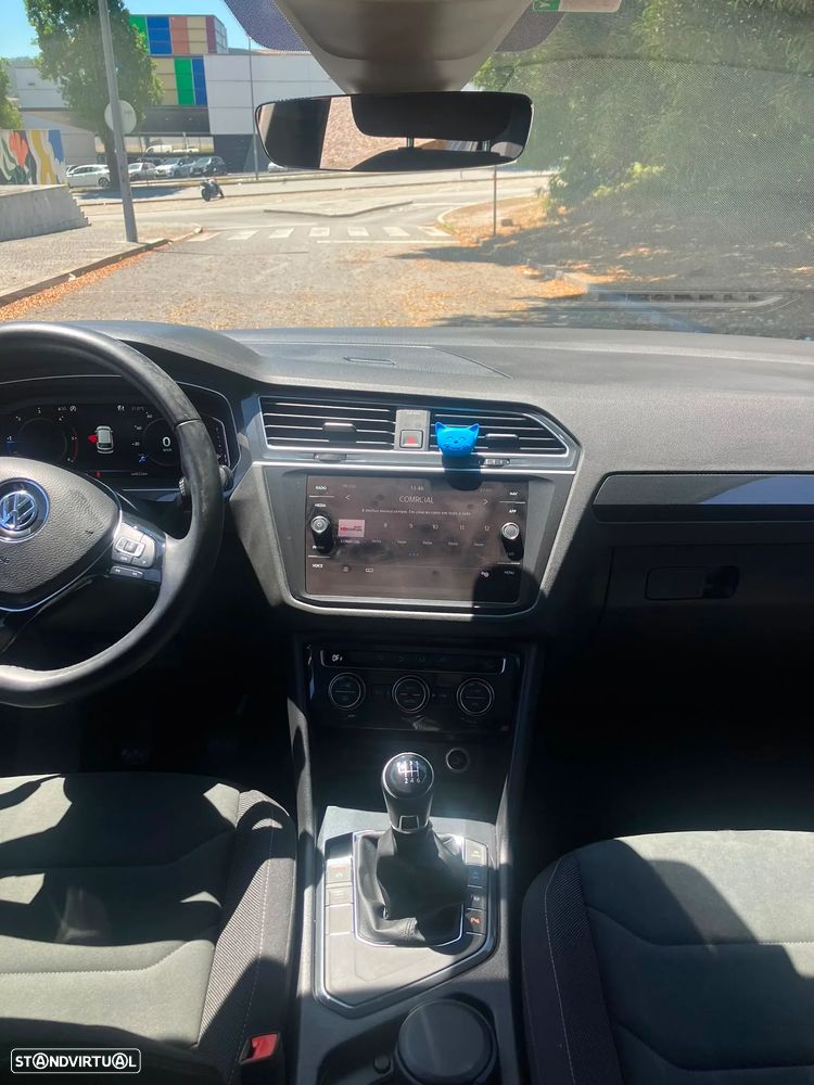 VW Tiguan 2.0 TDI R-Line - 12