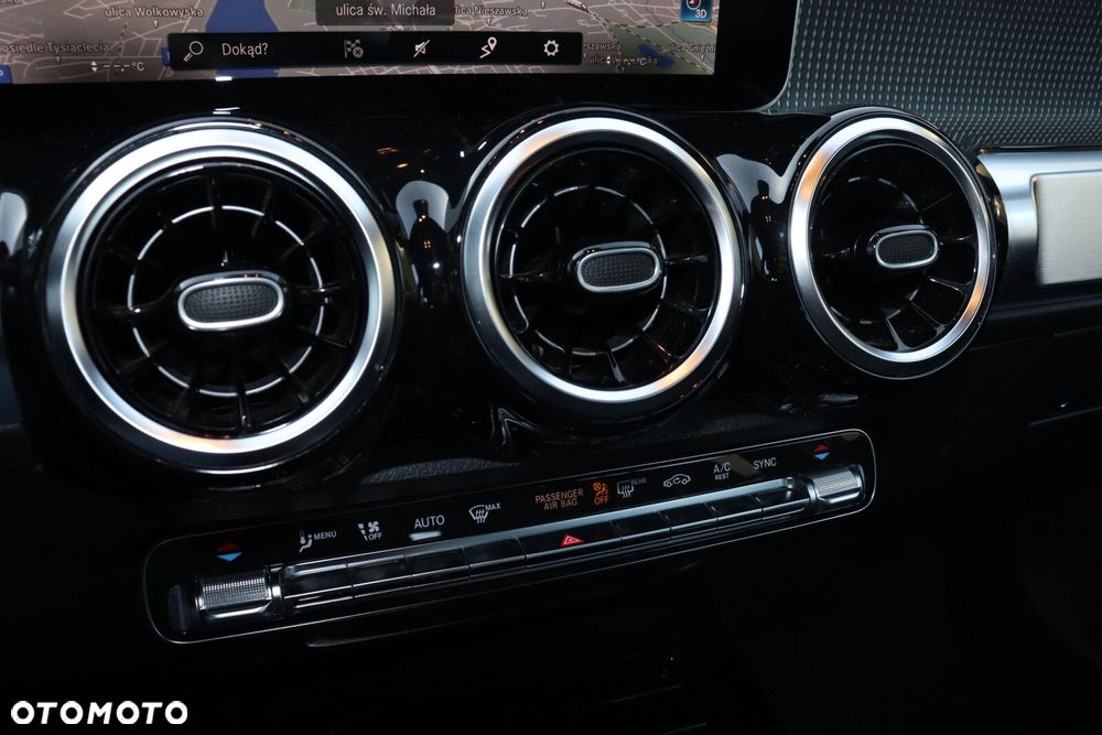 Mercedes-Benz GLB 200 d Progressive 8G-DCT - 22
