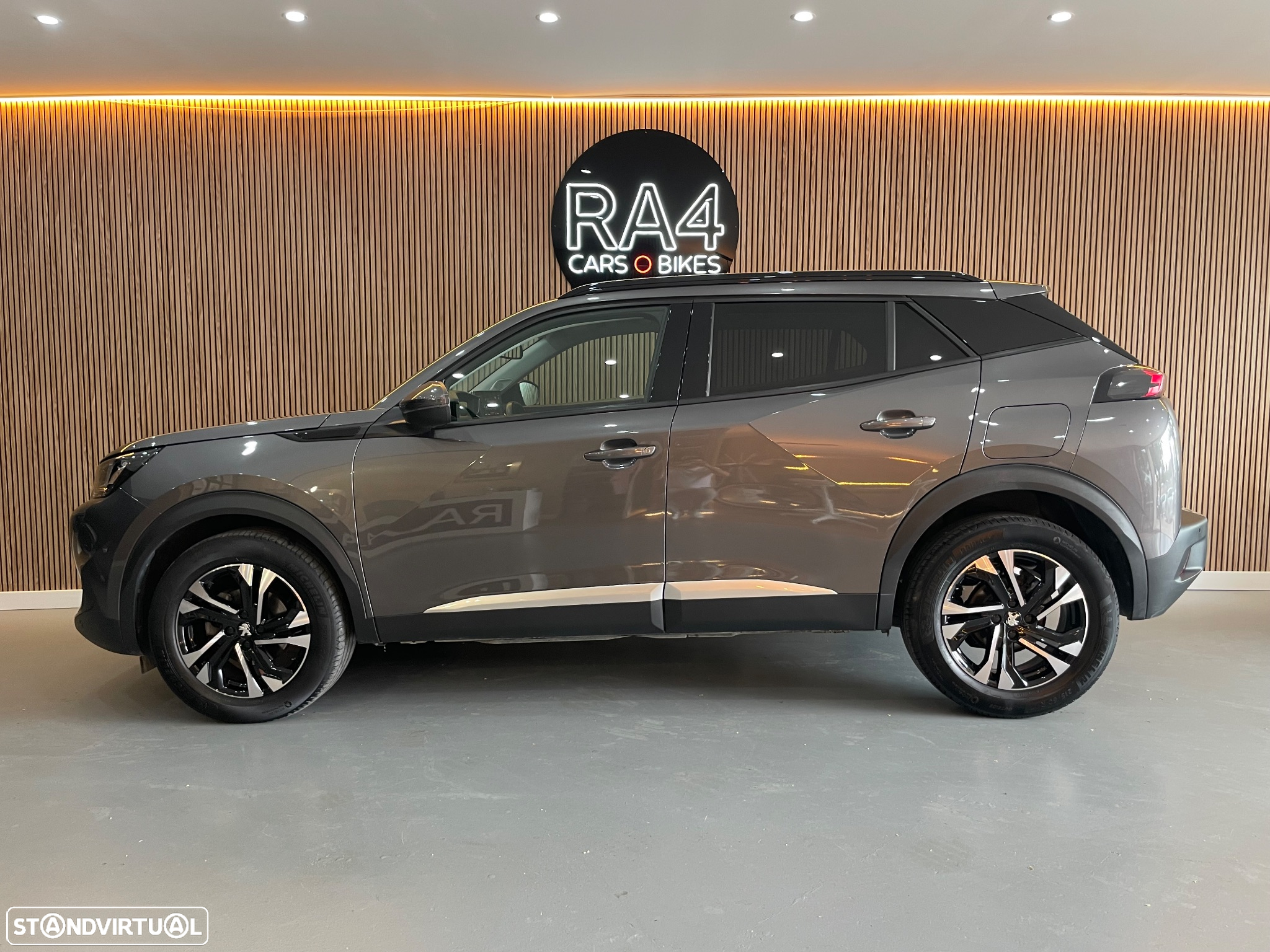 Peugeot 2008 1.2 PureTech Allure - 5