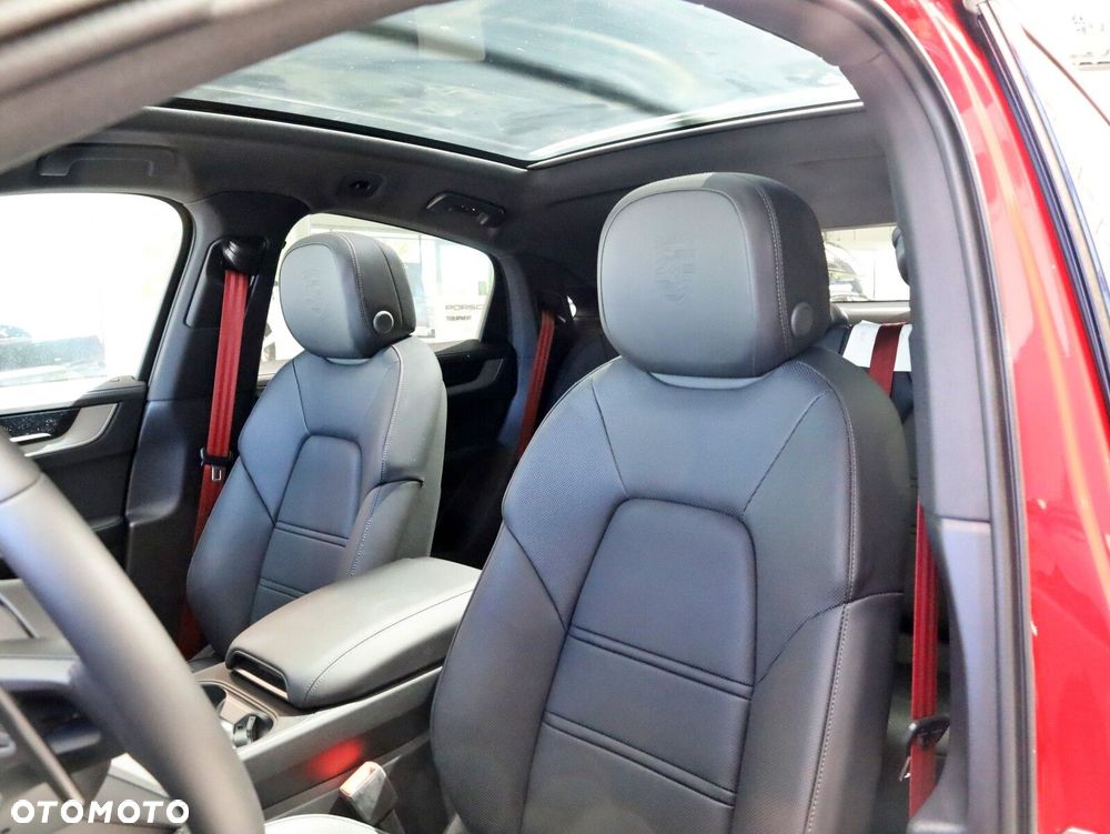Porsche Cayenne - 13