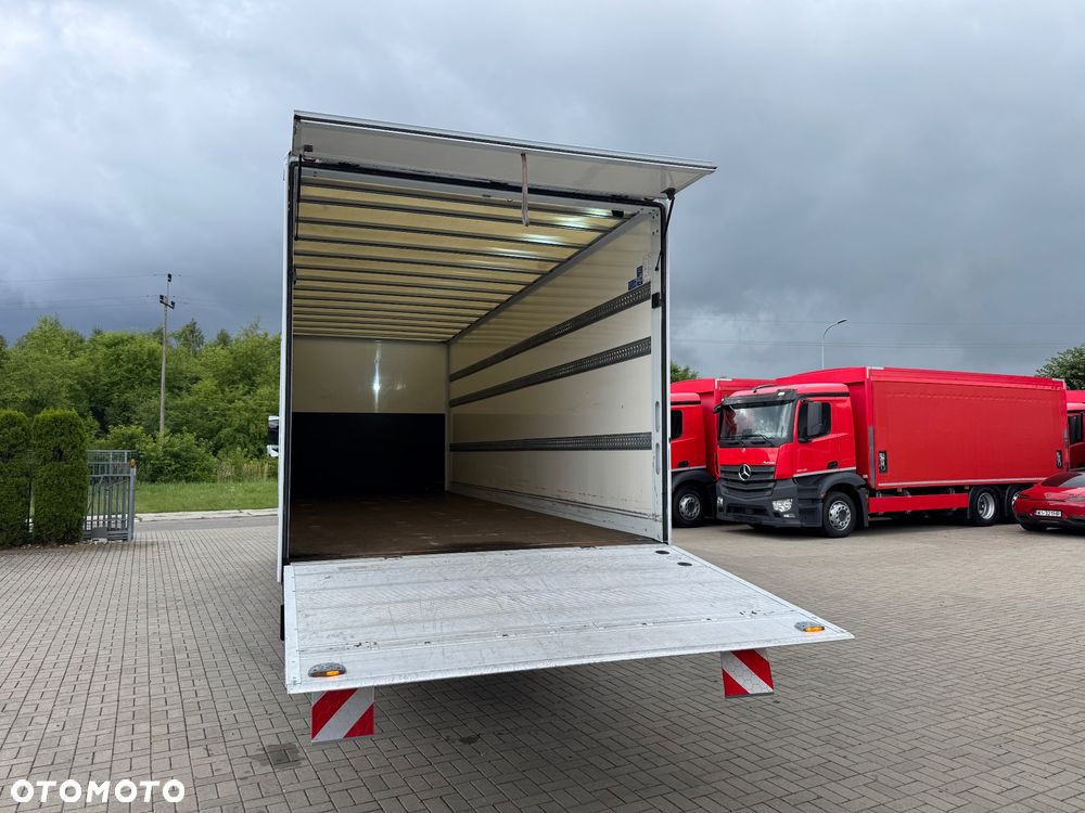 Mercedes-Benz ATEGO - 20