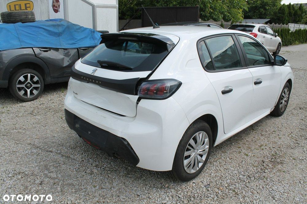 Peugeot 208 - 5