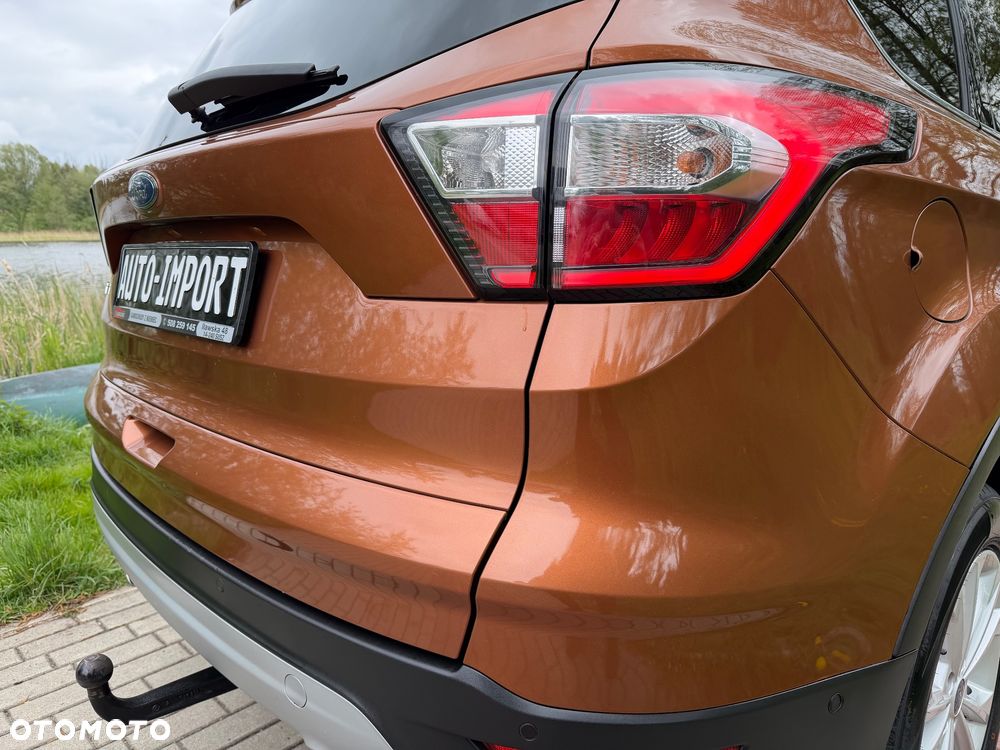 Ford Kuga 2.0 TDCi 2x4 Titanium - 22