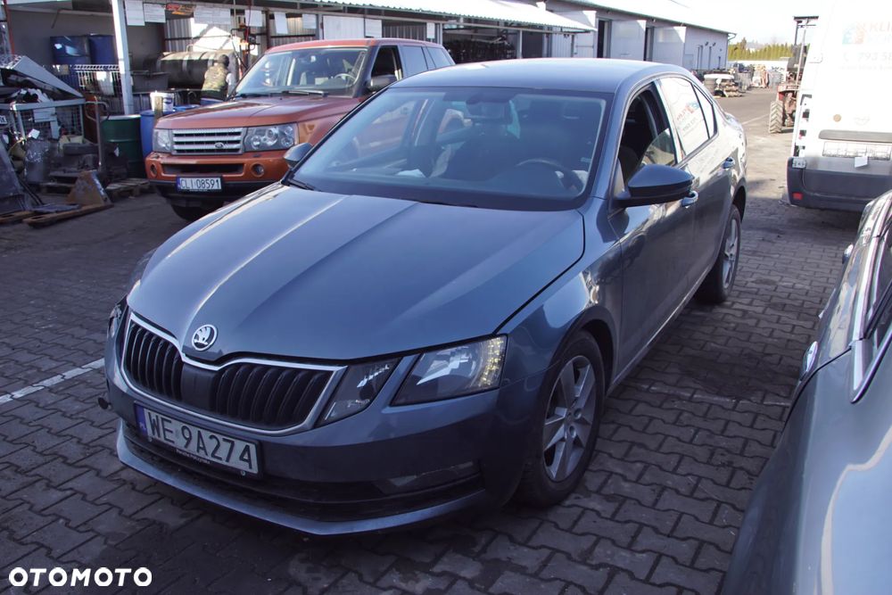 Auto na części - Skoda Octavia III Lift 1.6 TDI 115 KM DDYA SMT LF7Y 2017R Silnik Skrzynia Drzwi Maska Błotnik Klapa Zderzak Lusterko Lampa Szyba Klamka Deska Kokpit Sterownik Moduł Czujnik Licznik Wyświetlacz Panel Kierownica - 3