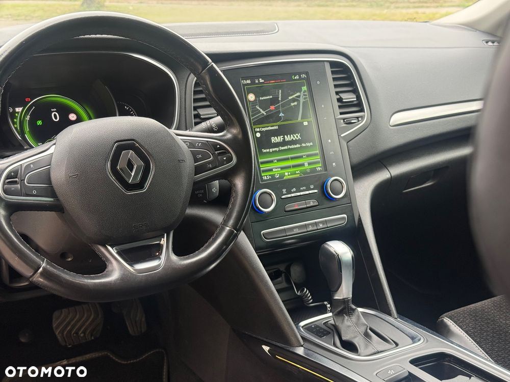 Renault Megane ENERGY TCe 130 EDC LIMITED - 16