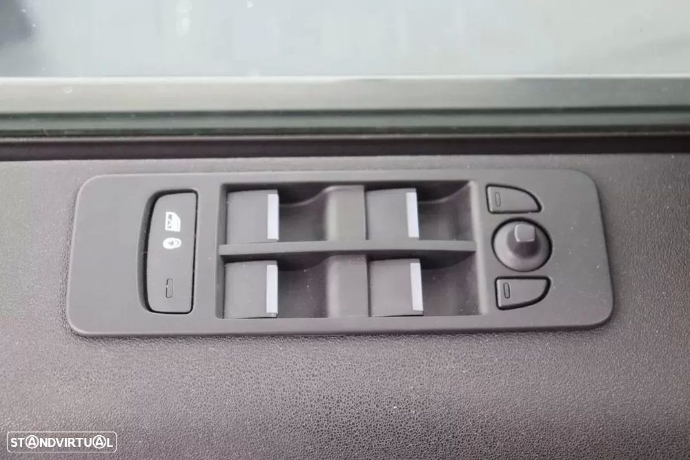 Land Rover Discovery Sport 2.0 Si4 AWD - 21