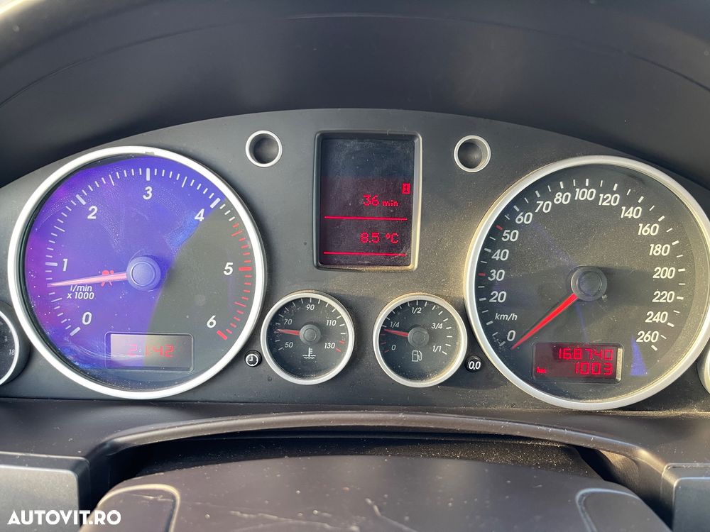 Volkswagen Touareg 2.5 TDI R5 - 8