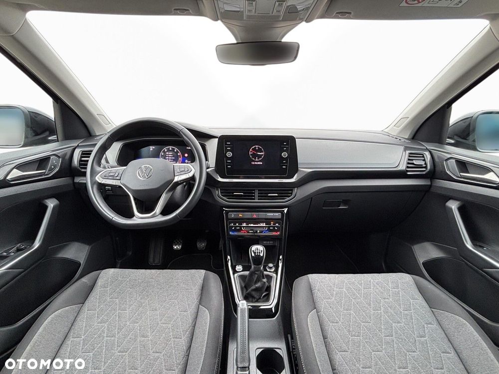 Volkswagen T-Cross - 15