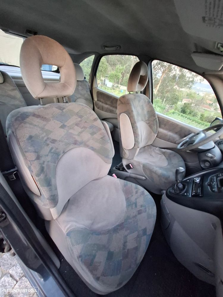 Citroën Xsara Picasso 2.0 HDi SX - 7