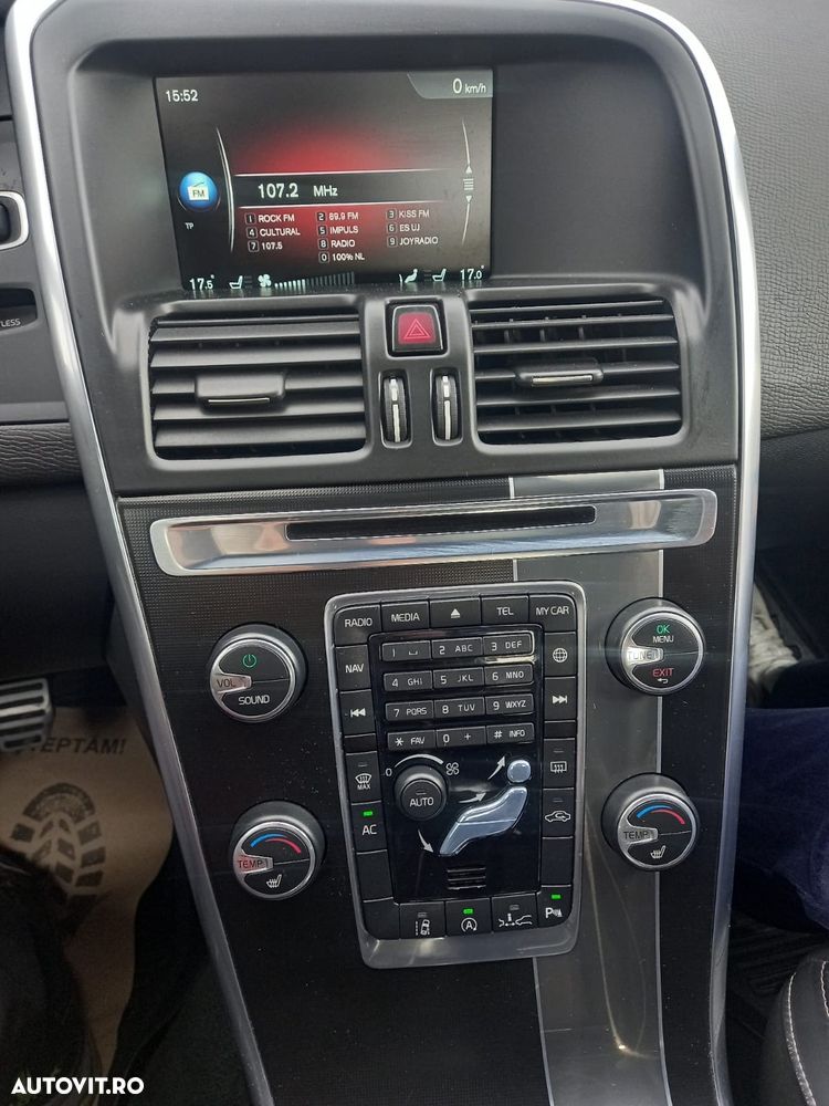 Volvo XC 60 D4 VEA Start-Stop R-Design - 8