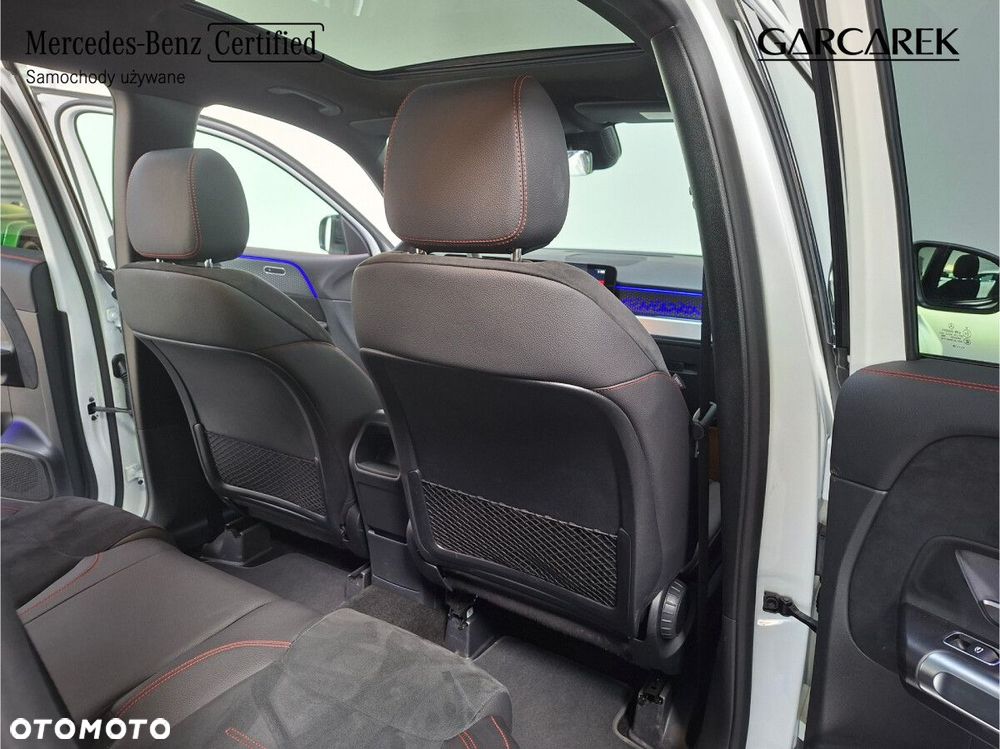 Mercedes-Benz GLB - 23