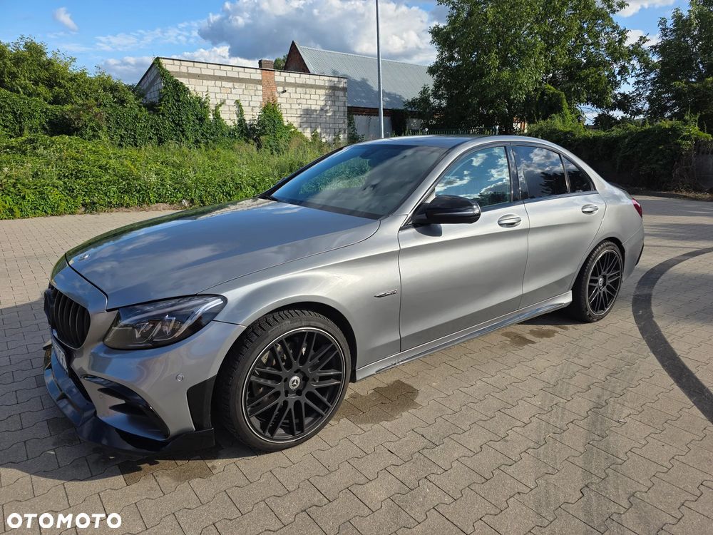 Mercedes-Benz Klasa C 200 7G-TRONIC AMG Line - 9