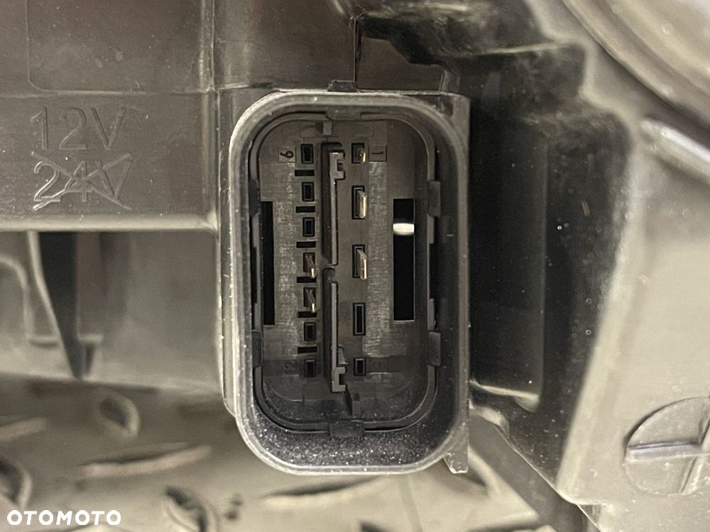 BMW 5 G30 G31 ADAPTIVE LED LAMPA PRAWA PRZEDNIA PRZÓD REFLEKTOR FULL LED 7439194 7439194-04 - 10