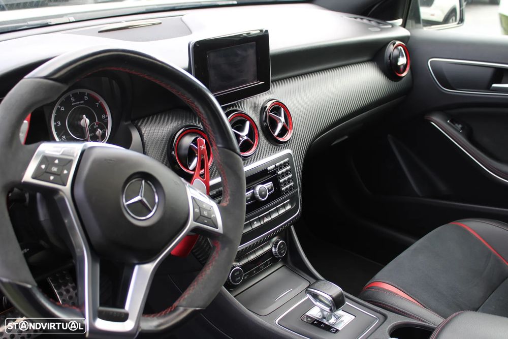 Mercedes-Benz A 45 AMG 4-Matic - 20