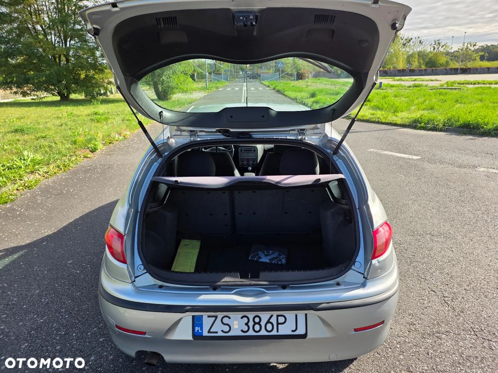 Alfa Romeo 147 1.6 T.S Progression - 15