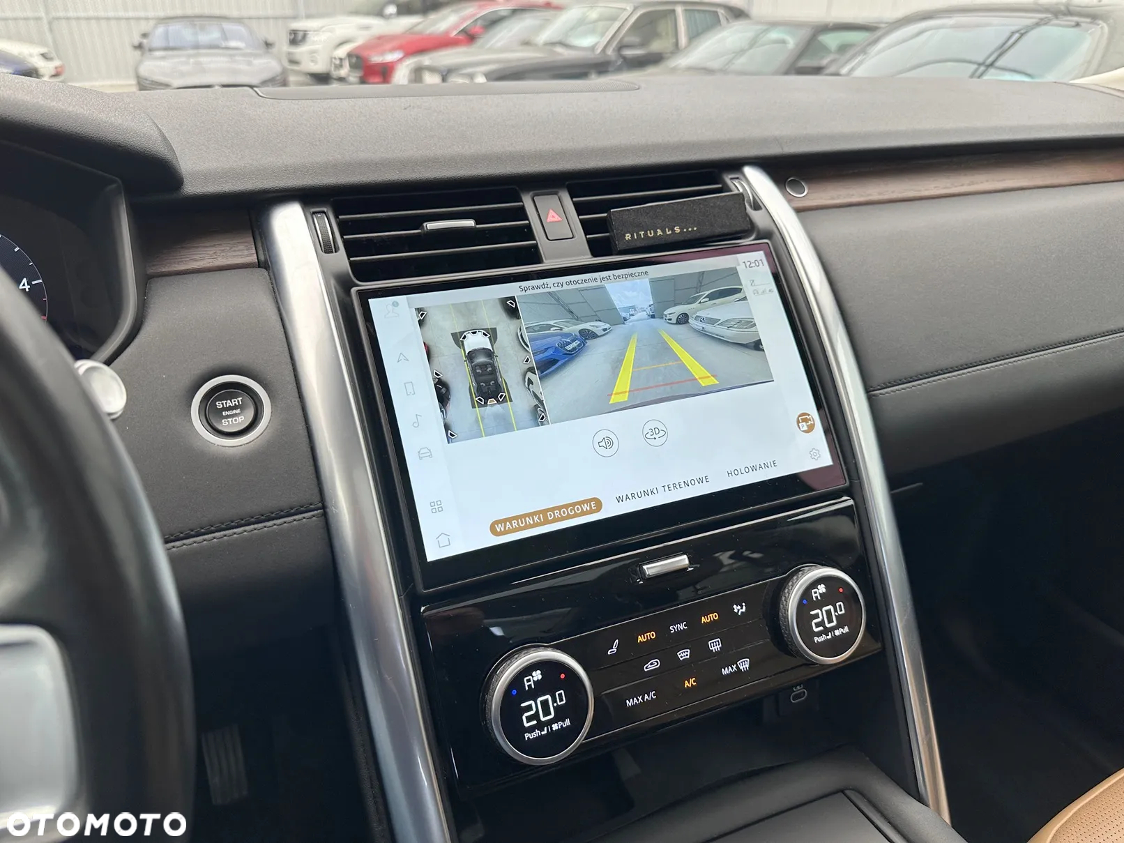 Land Rover Discovery V 3.0 TD6 HSE - 11