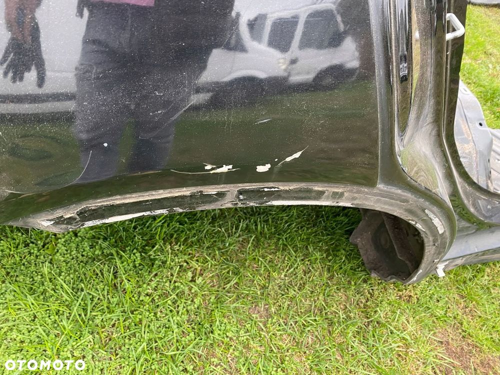 MERCEDES gla 156 slupek prog prawy lewy caly bok kolor 191 - 9