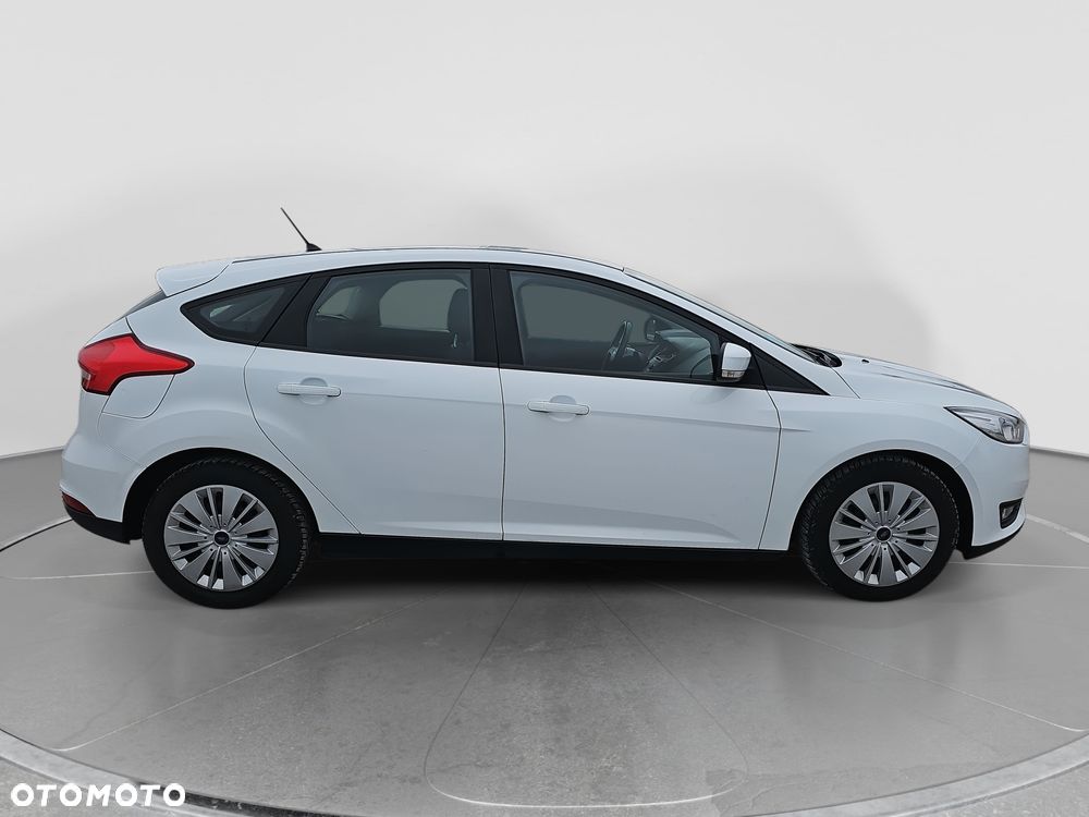 Ford Focus 1.5 TDCi Trend - 4