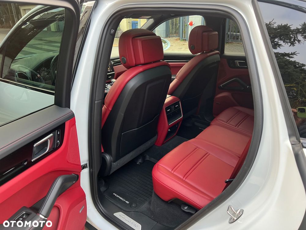 Porsche Cayenne Platinum Edition - 35