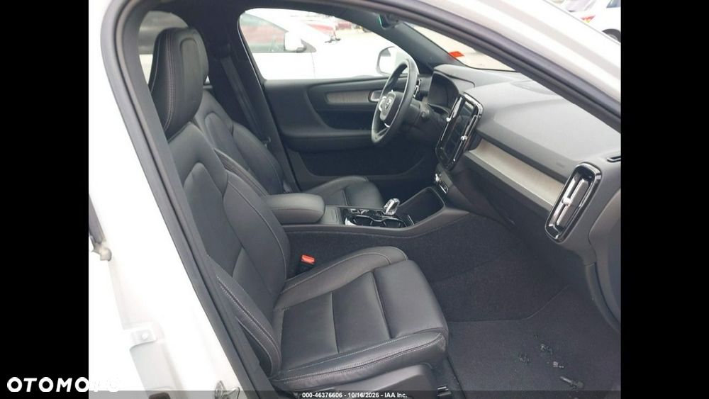 Volvo XC 40 T5 AWD Inscription - 9