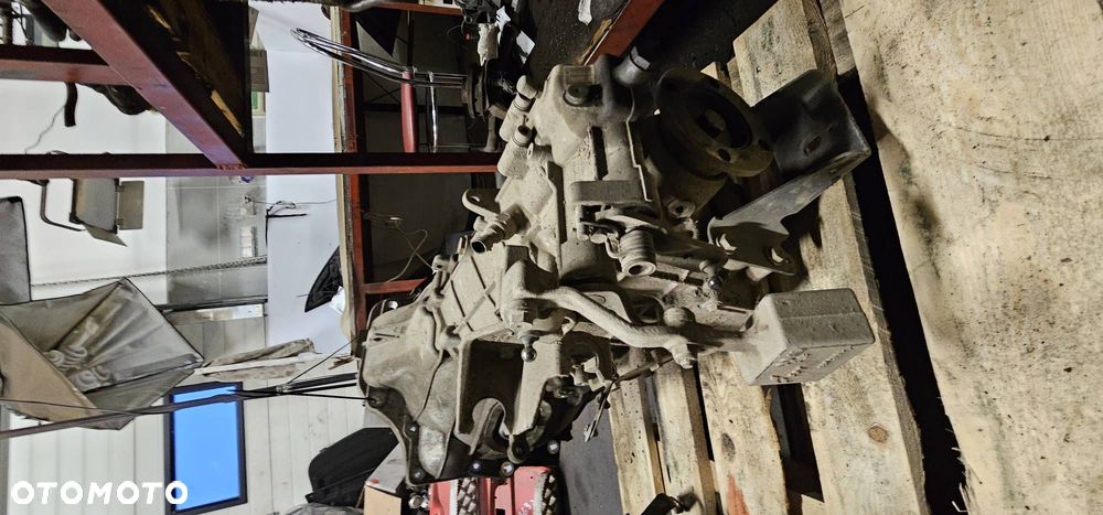 SKRZYNIA BIEGÓW DAILY 35C15 2840.6 12F13 8873021 - 3