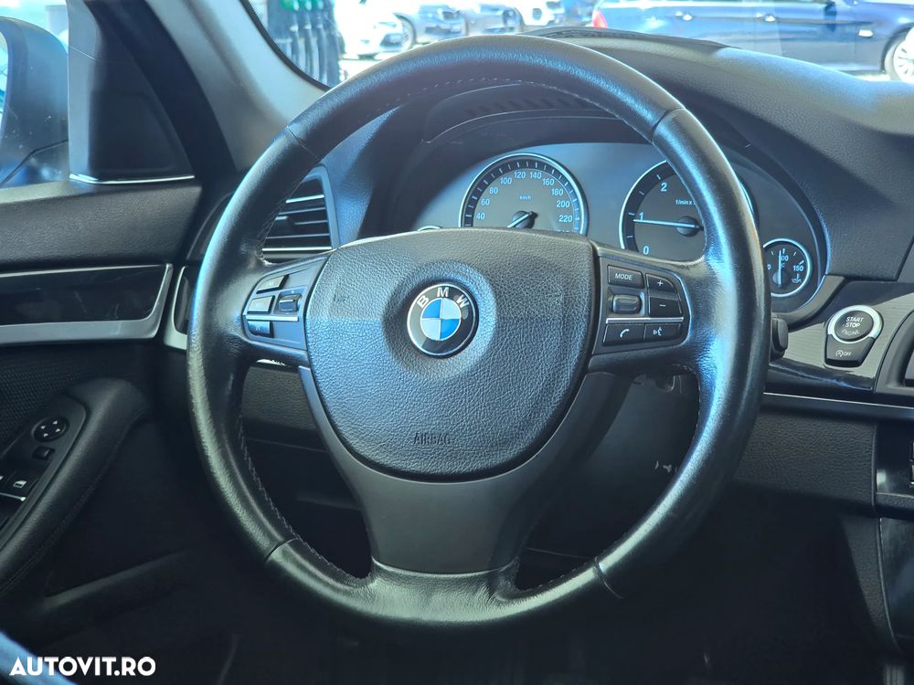 BMW Seria 5 520d - 20