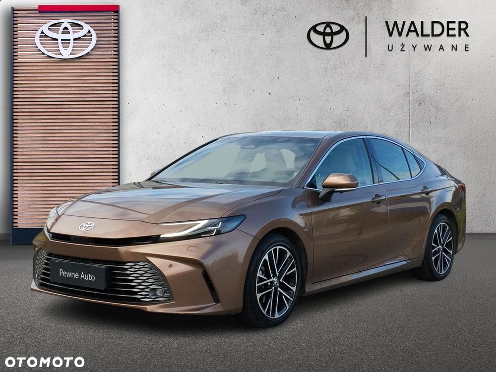 Toyota Camry - 1